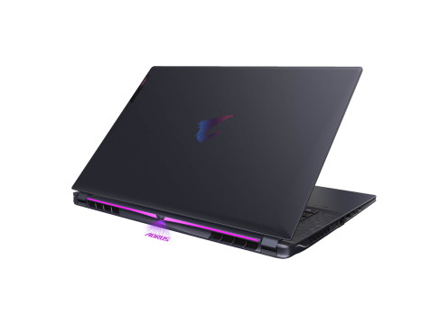  מחשב נייד | GIGABYTE AORUS 16X 16" I7-13650HX | 16GB | 1TB SSD | RTX4060 | WIN11 