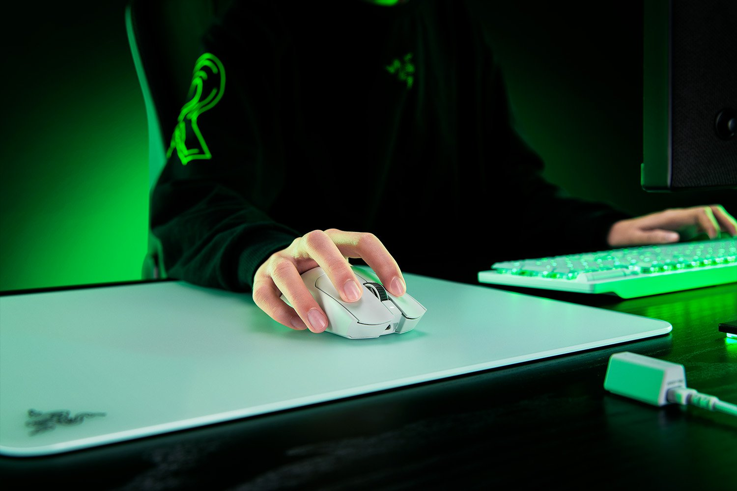  עכבר – RAZER VIPER V3 PRO לבן 