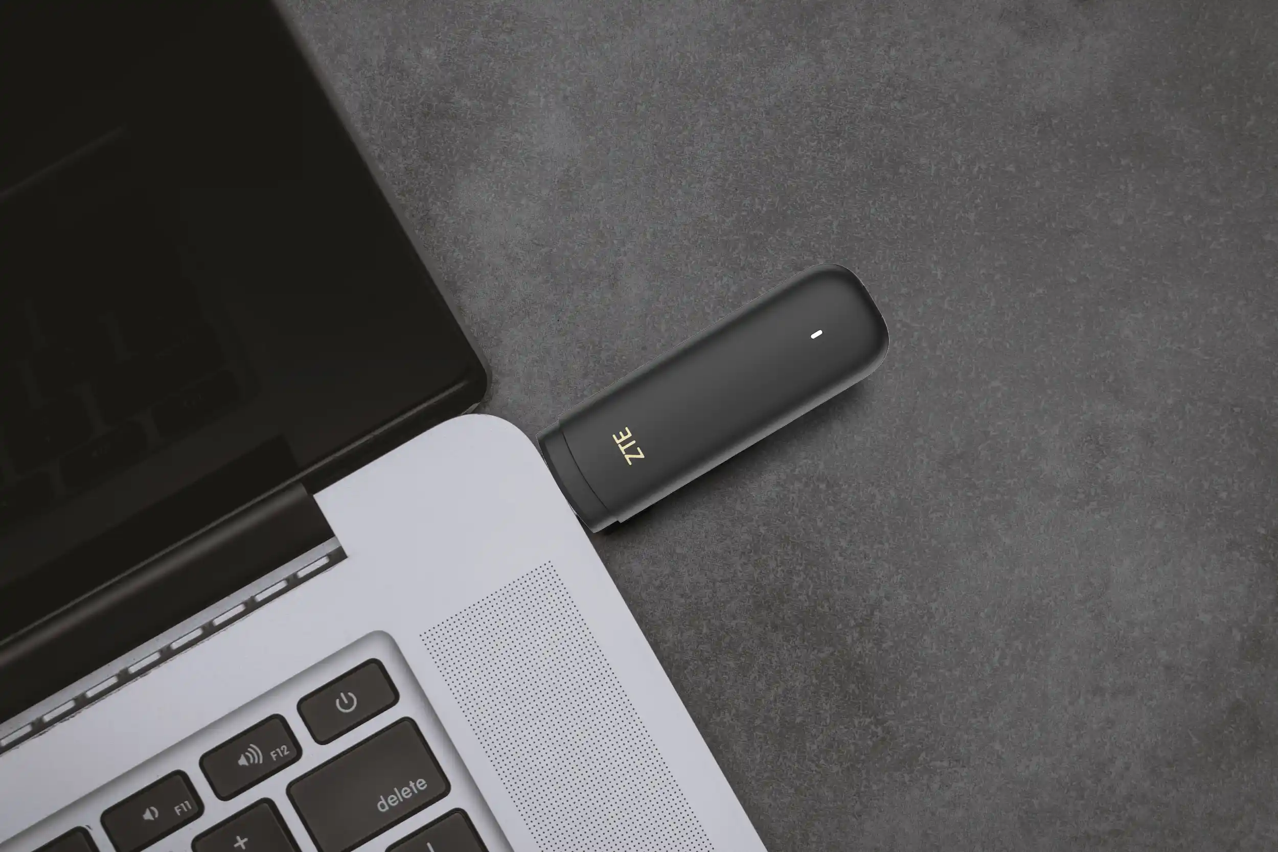  מודם סלולרי Type-C Wi-Fi 6 ZTE F30 Pro 