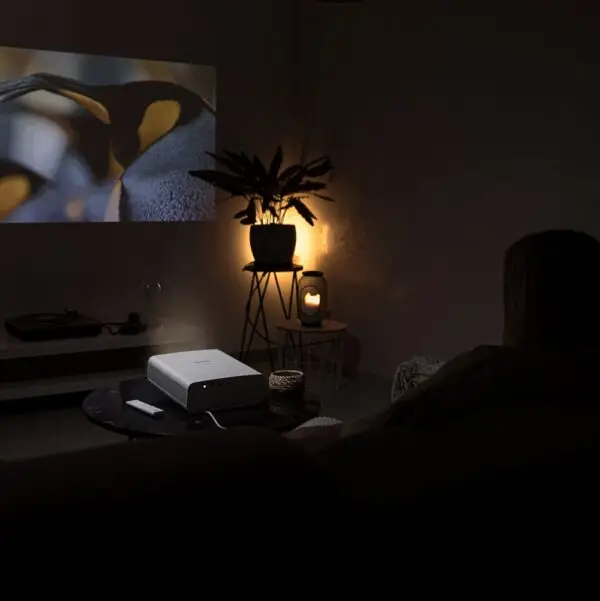  מקרן PHILIPS NeoPix 750 FHD 1080p 