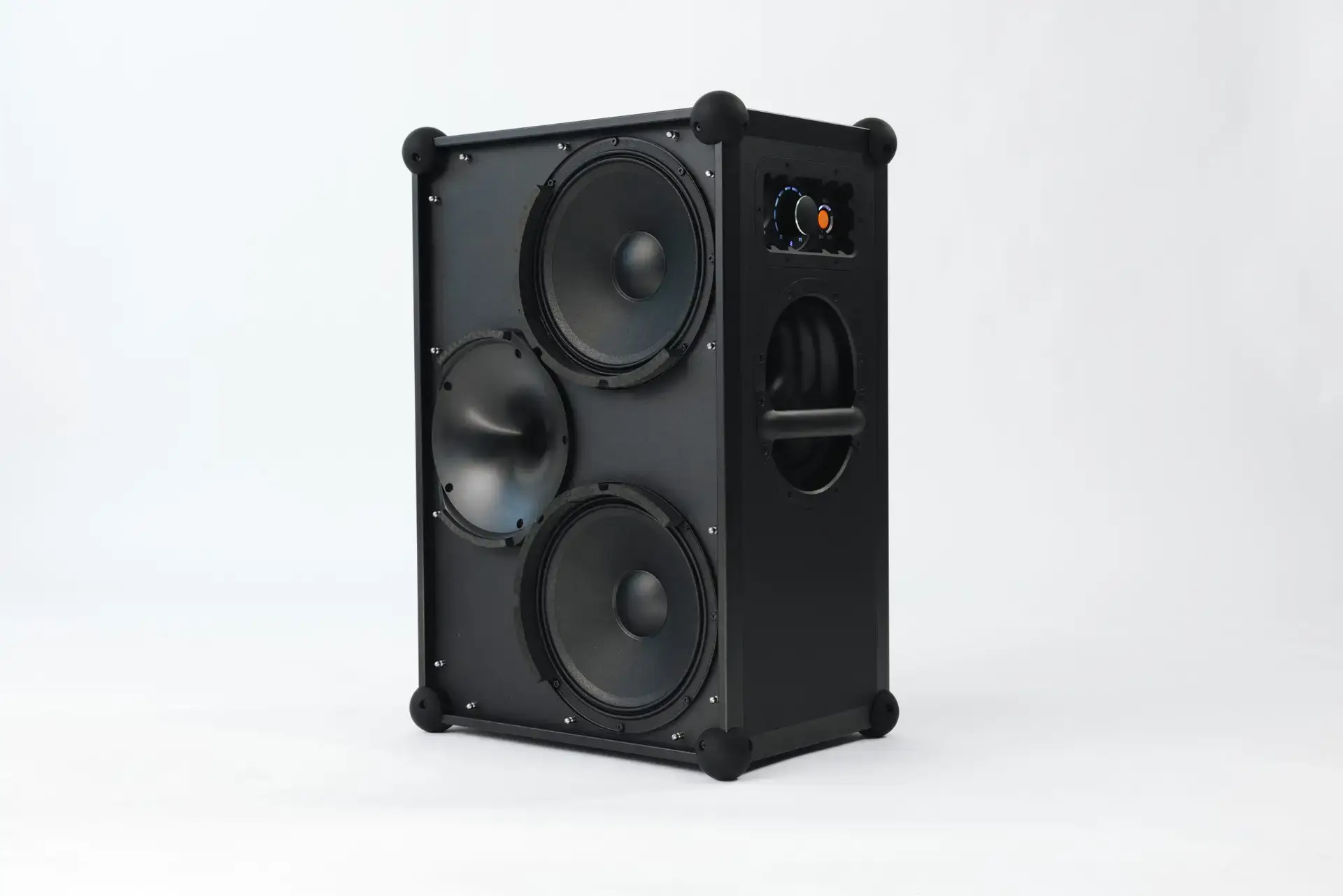  רמקול מוגבר עמיד ומתאים למסיבות בחוץ SOUNDBOKS (Gen. 4) SB4 