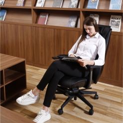  כיסא עיסוי משרדי נטען Q8 Ultimate Comfort מבית Medics Care – פתרון מושלם לנוחות ועיסוי – חום בהיר 