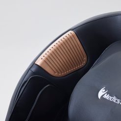  Comfy CZ7 – כורסת עיסוי מתקדמת מבית Medics Care שחור 