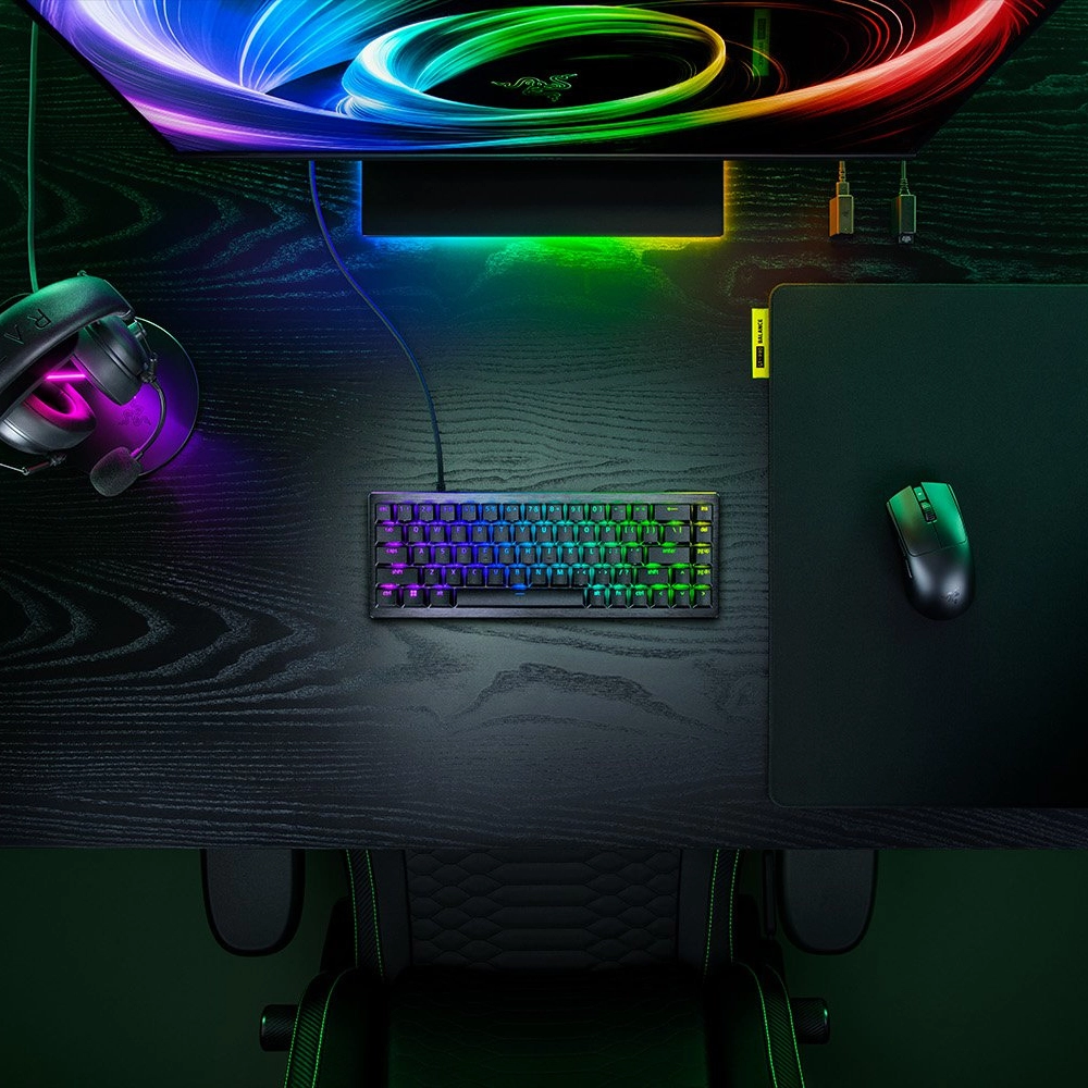 מקלדת גיימינג מכנית דגם Huntsman V3 HE Magnetic Mini 65% 8KHz מבית Razer