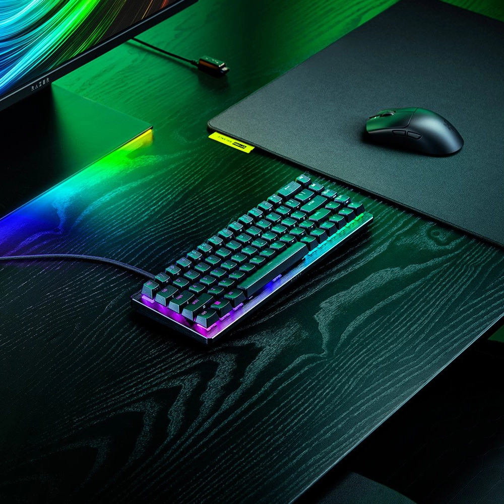 מקלדת גיימינג מכנית דגם Huntsman V3 HE Magnetic Mini 65% 8KHz מבית Razer