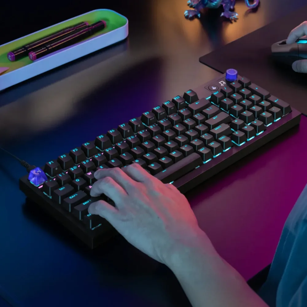מקלדת גיימינג חוטית דגם G316 X 98 בצבע שחור מבית Logitech