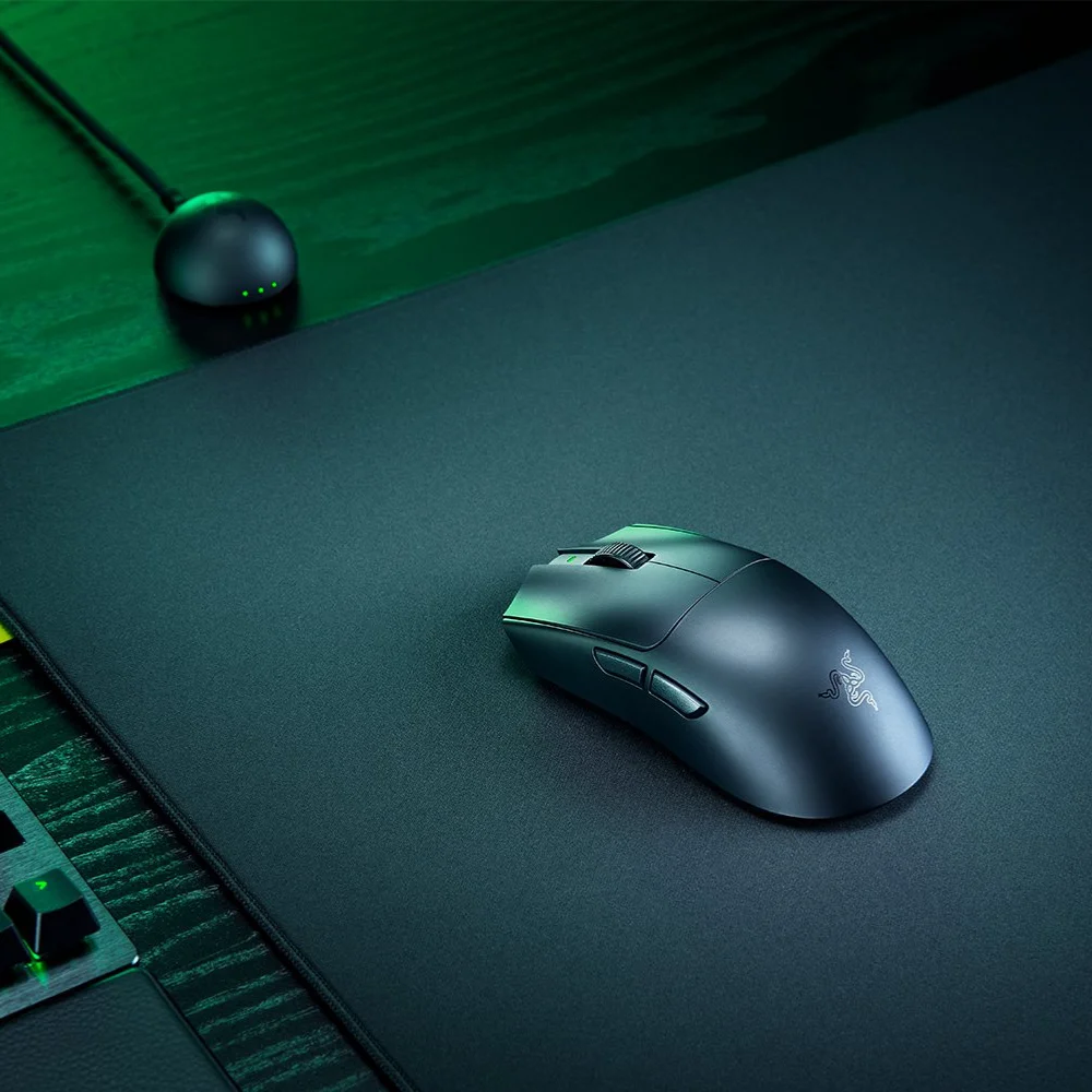 עכבר אלחוטי דגם Viper V4 Pro שחור מבית Razer
