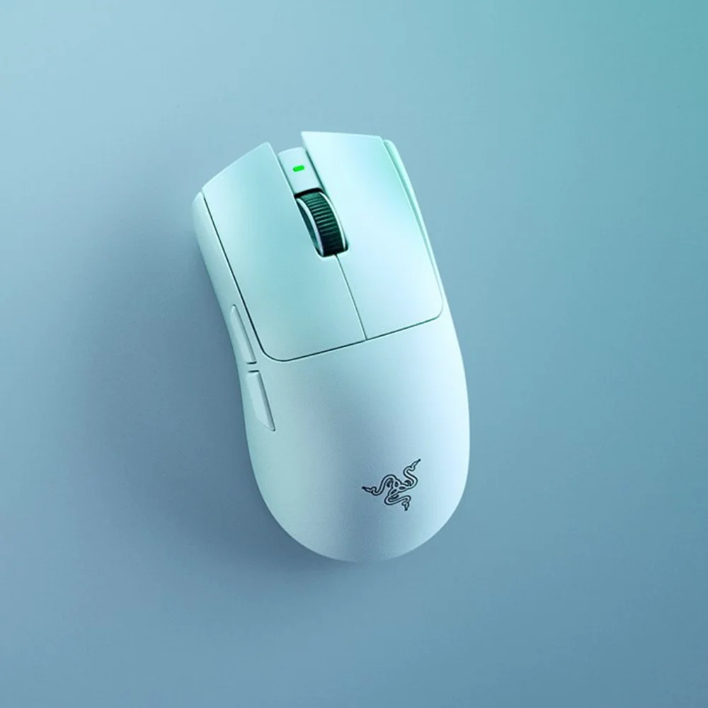 עכבר אלחוטי דגם Viper V4 Pro לבן מבית Razer