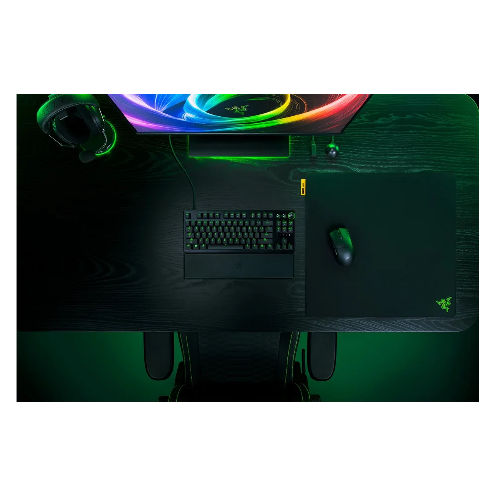 משטח עכבר דגם Gigantus V2 Pro Speed מבית Razer