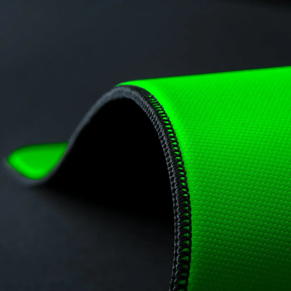 משטח עכבר דגם Gigantus V2 Pro Speed מבית Razer