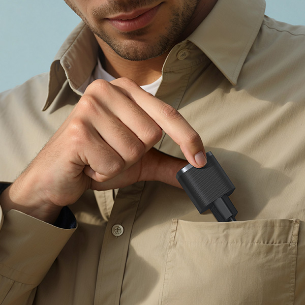 מטען קיר Anker Nano Charger 45W בצבע שחור