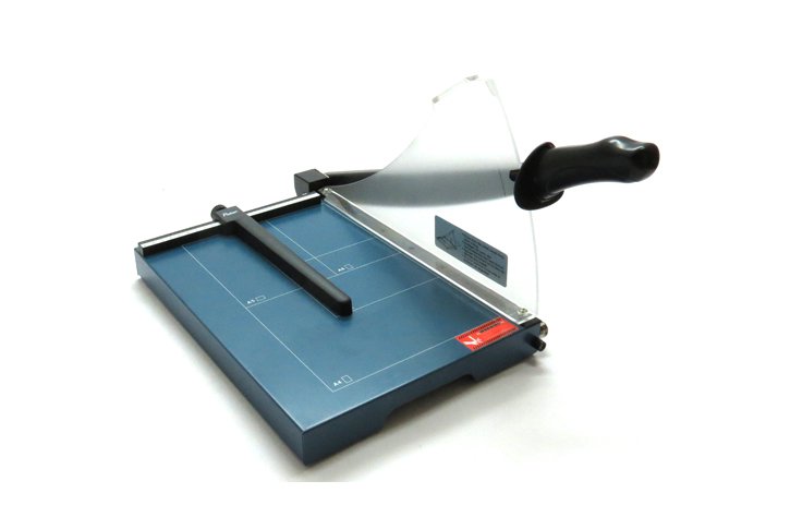 גליוטינה סכין A4 בסיס מתכת - Pinter PT01